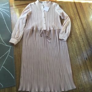 Brand new pleaded dreas from Need Supply